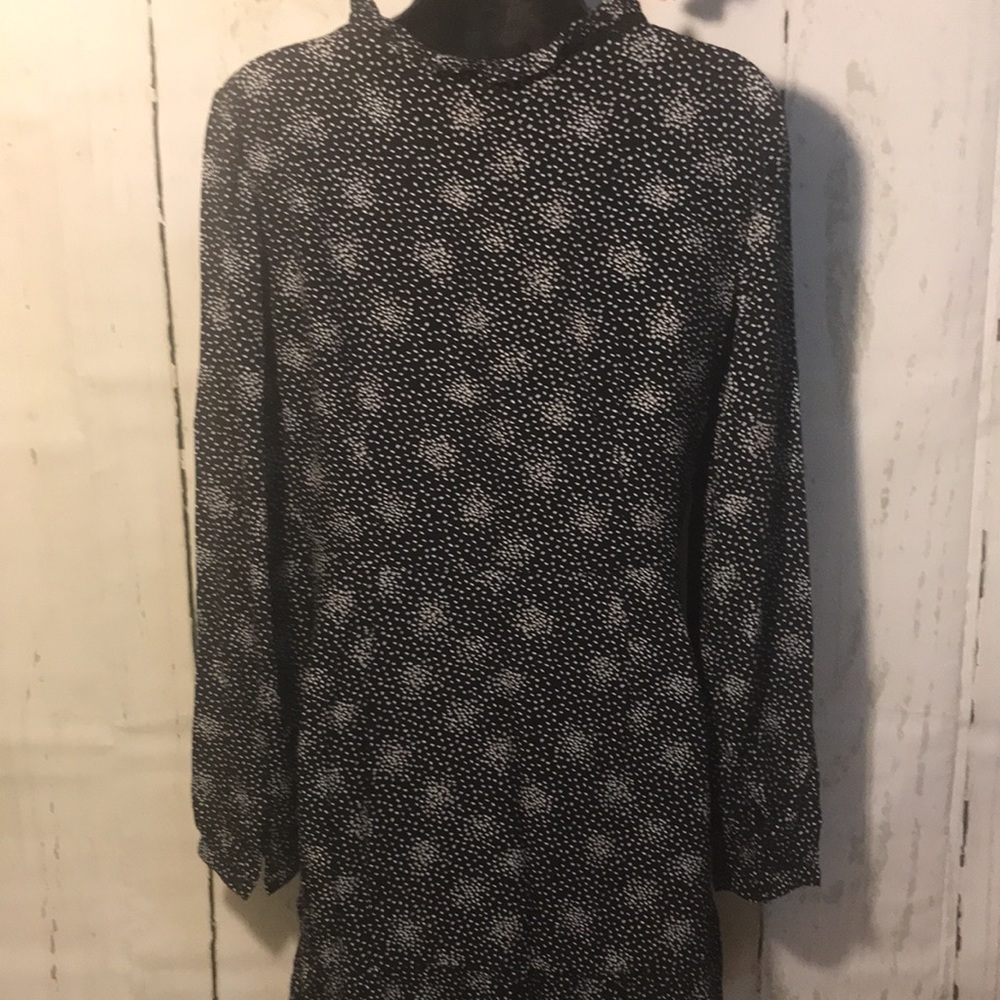 Dress - Picture 5 of 8